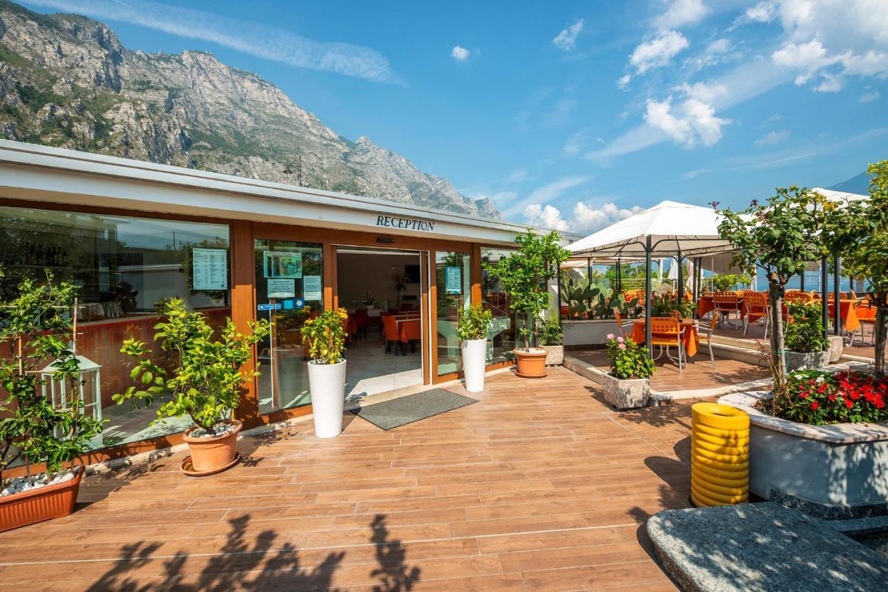 Garda Suite Hotel (Adults Only) Limone sul Garda Luaran gambar
